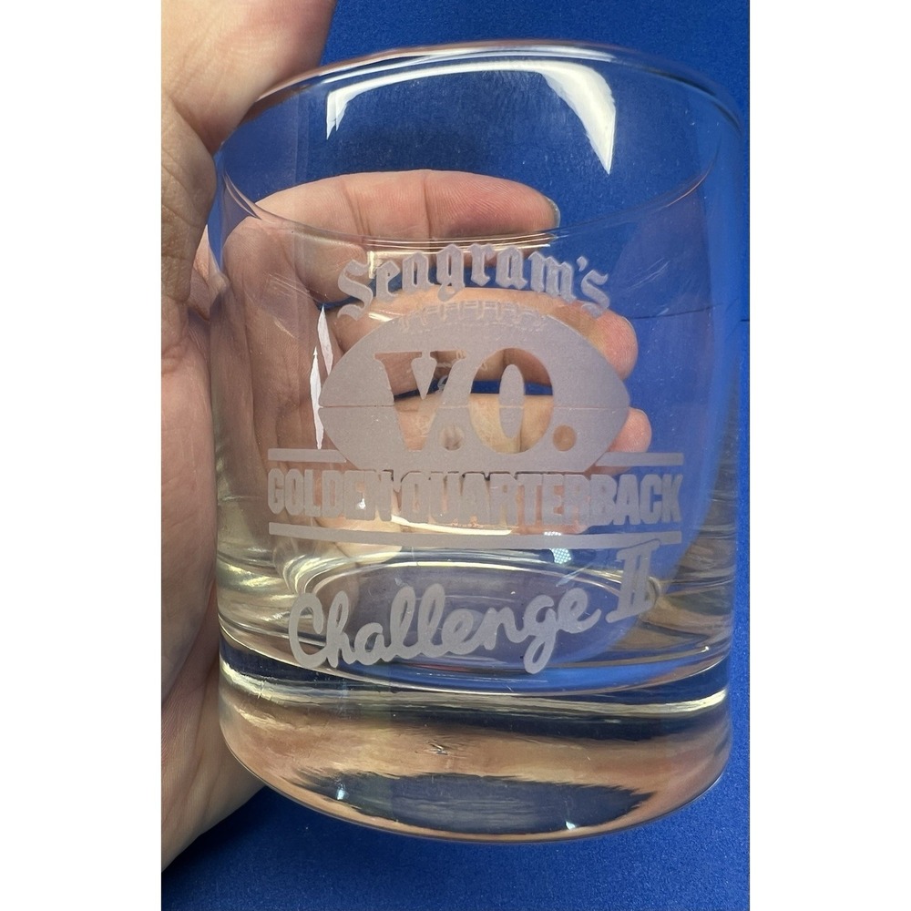 Mancave -‎ Seagram's VO Golden Quarterback Challenge II Bar Glass